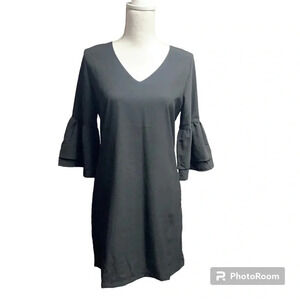 Belongsci black bell sleeves size small dress NWOT boutique brand